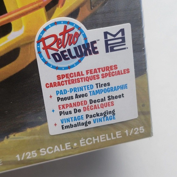 MPC Pontiac GTO Super Stocker 1:25 Scale Plastic Model Car Kit - Picture 3 of 10